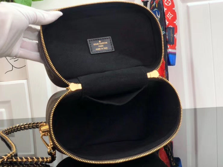 Vanity lv